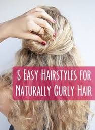 5 Easy Hairstyles for Naturally Curly Hair